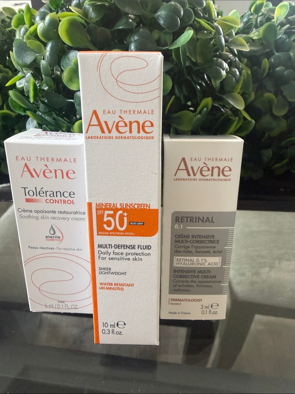 Tolérance Control & Mineral Sunscreen SPF 50+ – White/Orange Packaging Retainer
